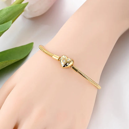 Glänzendes Herz Armband Alltag Stil